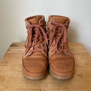 Chaco hiking boots, chestnut brown, size 8.5